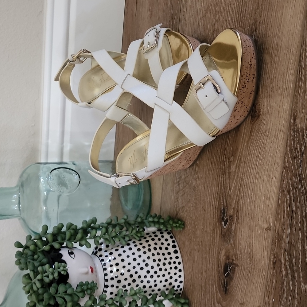 Marc Fisher wedges